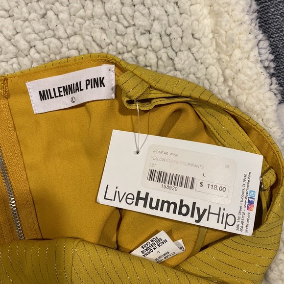 Millennial Pink Daffodil Crop Top - Picture 6 of 8